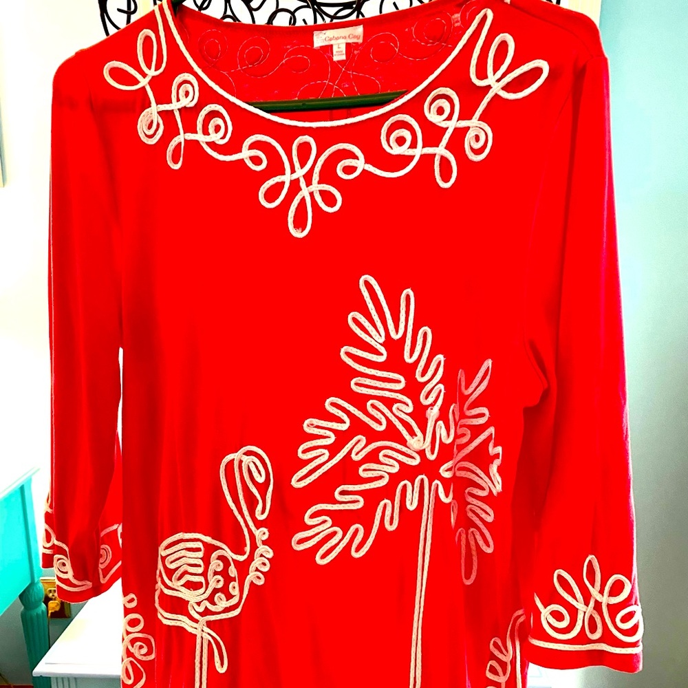 Beautiful embroiderd brand new women’s top.